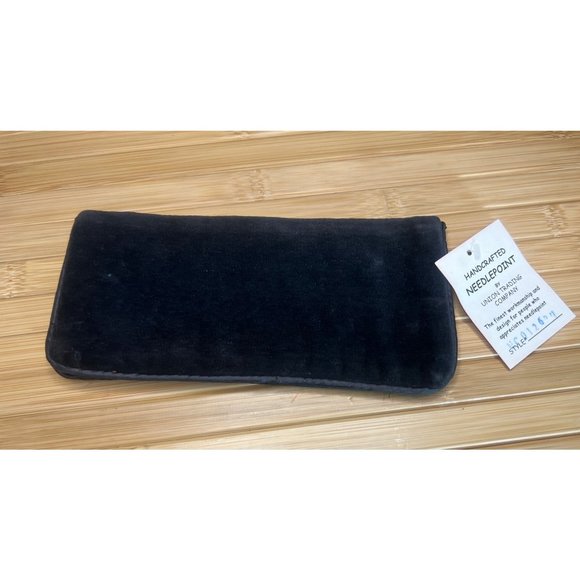 NWT Peanuts Snoopy Needlepoint Wallet Union Trading Retired New Womens Wallet - Picture 4 of 9